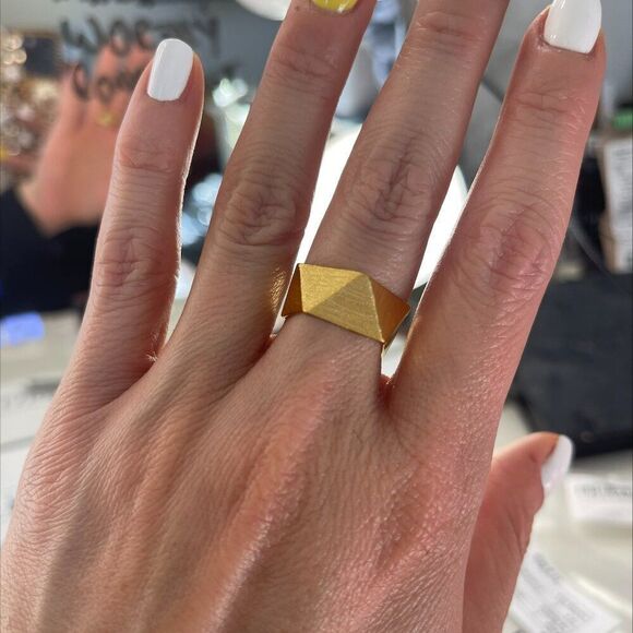 Chain bracelet NWOT, rose gold over stainless 6.5 inch L, 1/4 in. W. - Picture 14 of 16